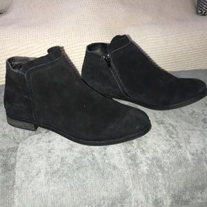 Steve Madden ankle booties